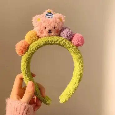 ที่คาดผม ตุ๊กตาหมีน่ารัก แคนดี้ ผ้ากำมะหยี่ขนนิ่ม สีเขียว